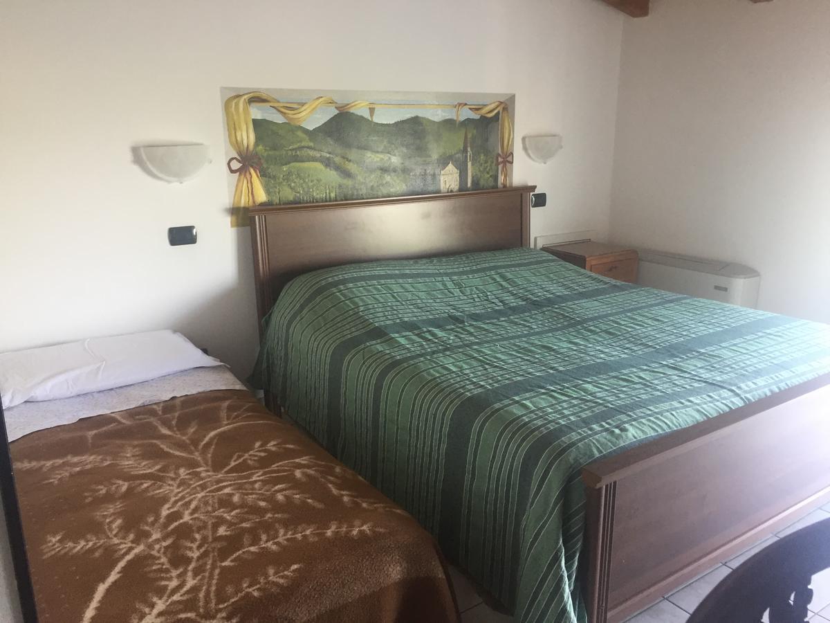 Agriturismo La Roccia Villa Vo ภายนอก รูปภาพ